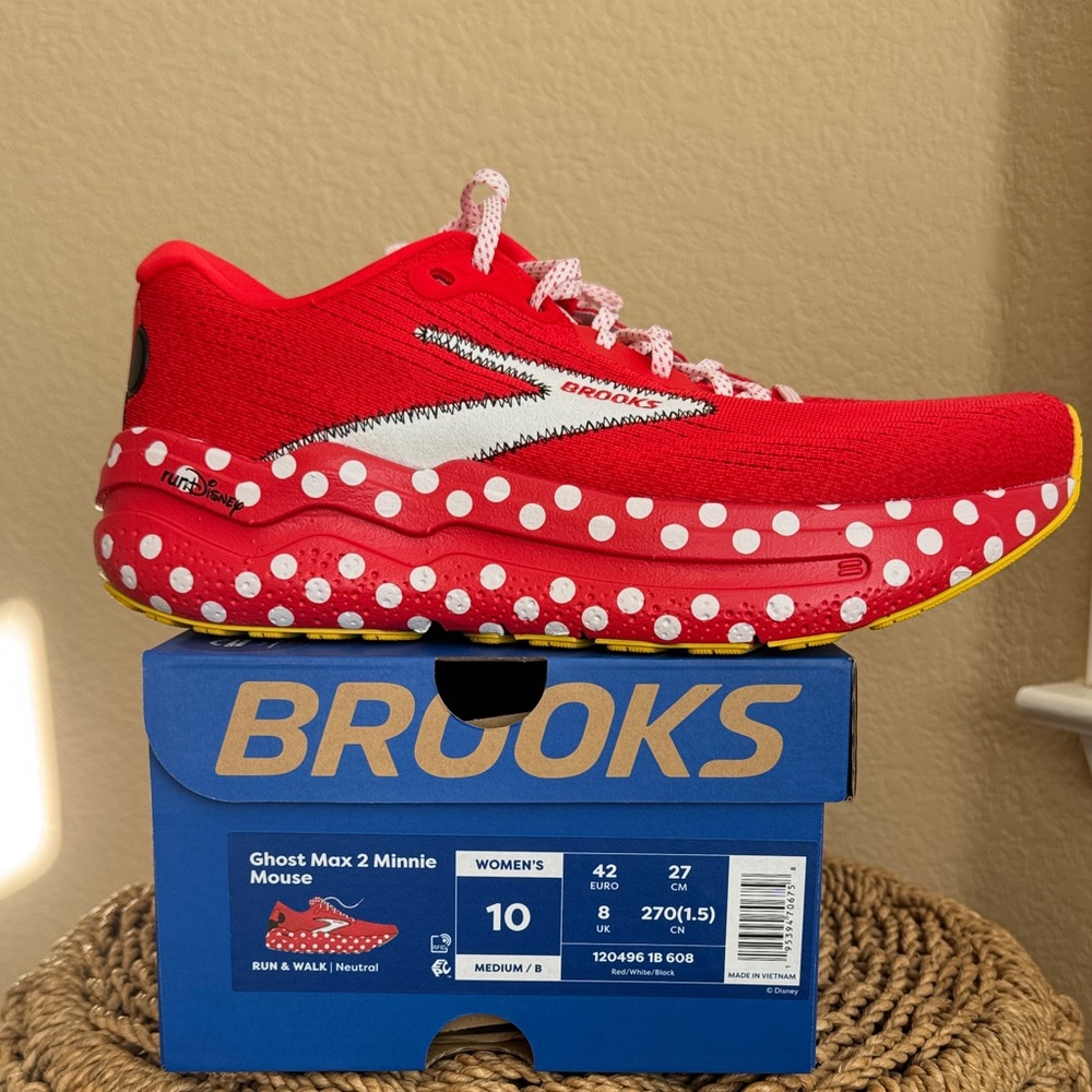 Brooks RunDisney Minnie Mouse Sneakers